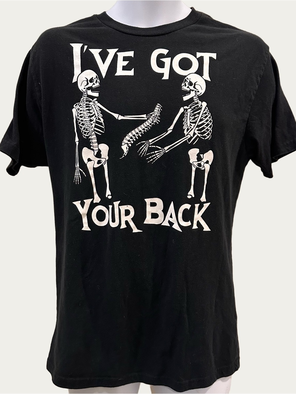 I’ve Got Your Back Skeleton Halloween T-Shirt Size Medium